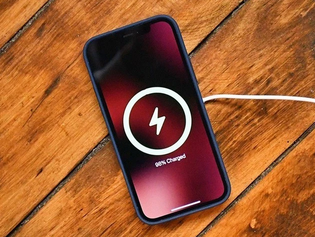 宜宾苹果手机维修分享iPhone 12可以随便充电吗 